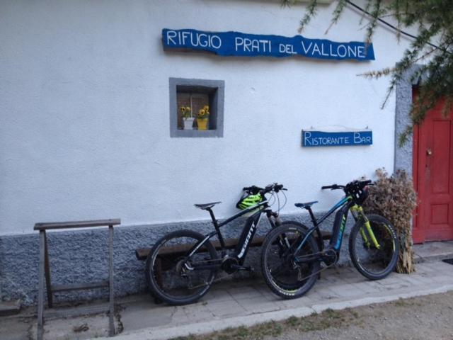 Rifugio Prati Del Vallone Pietraporzio Exteriör bild